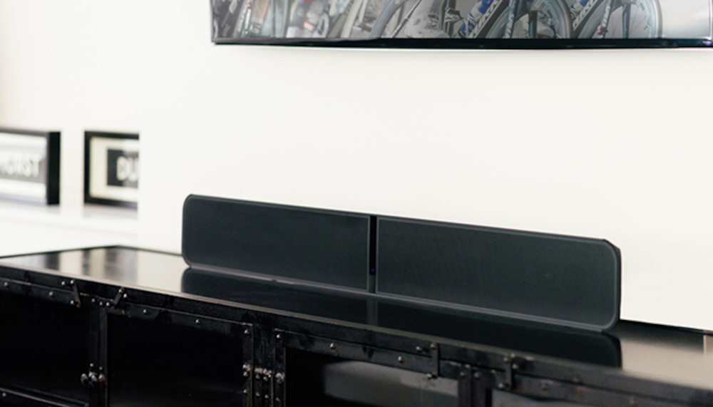 Bluesound_Pulse_Soundbar_2i_black_Dresser